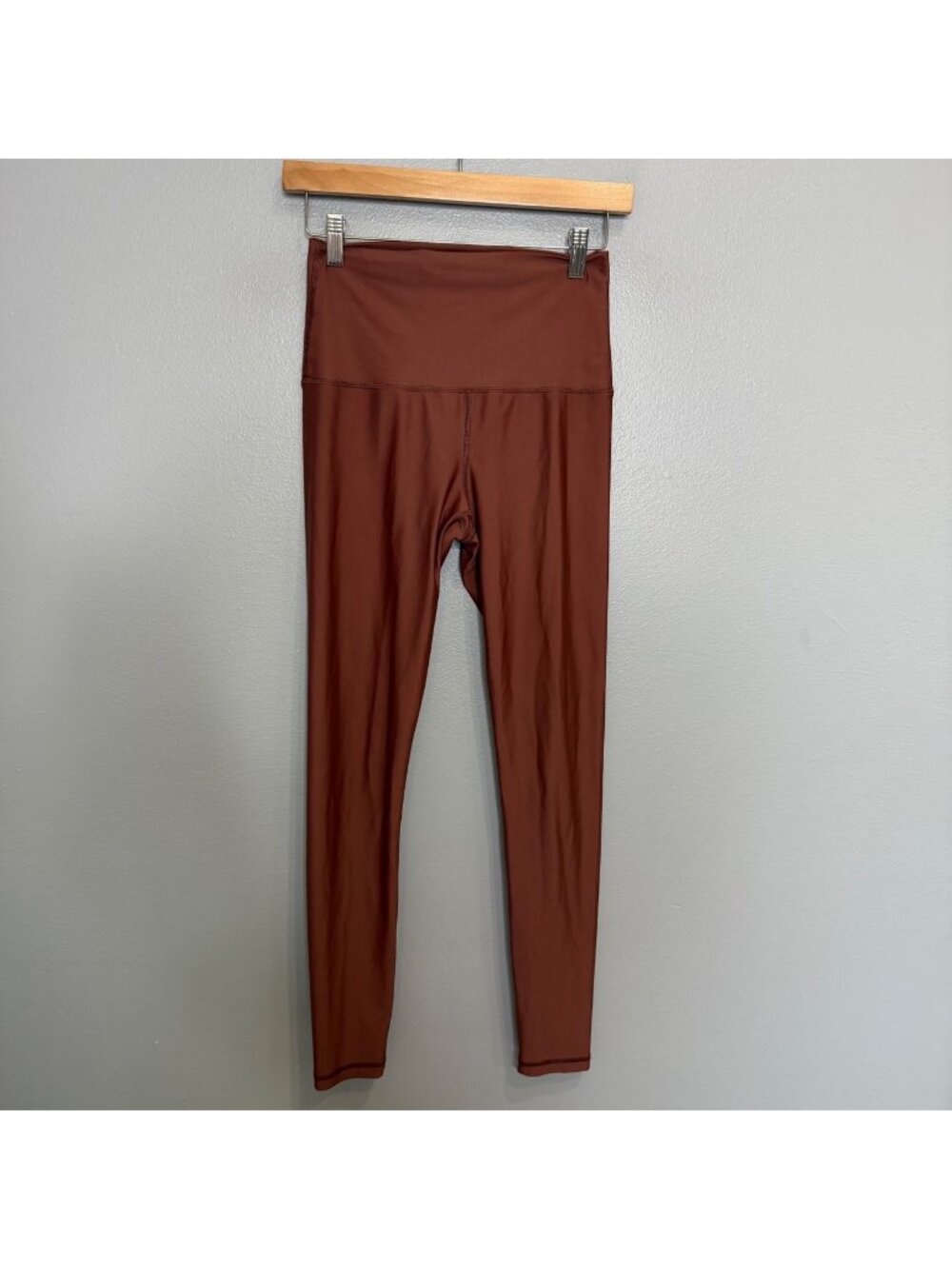 OFFLINE By AERIE Goals Gloss High Waisted Legging size M